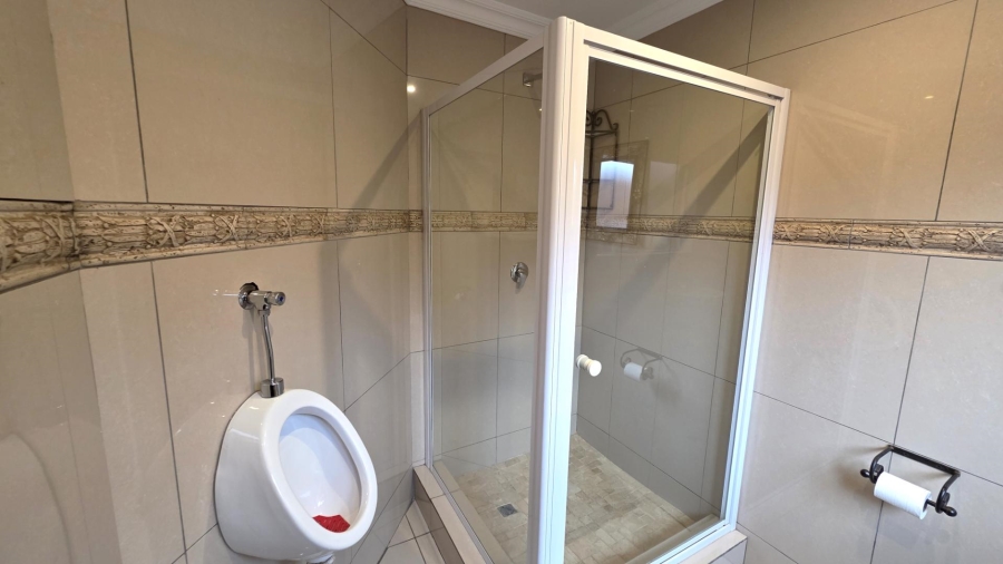 3 Bedroom Property for Sale in Caribbean Beach Club North West